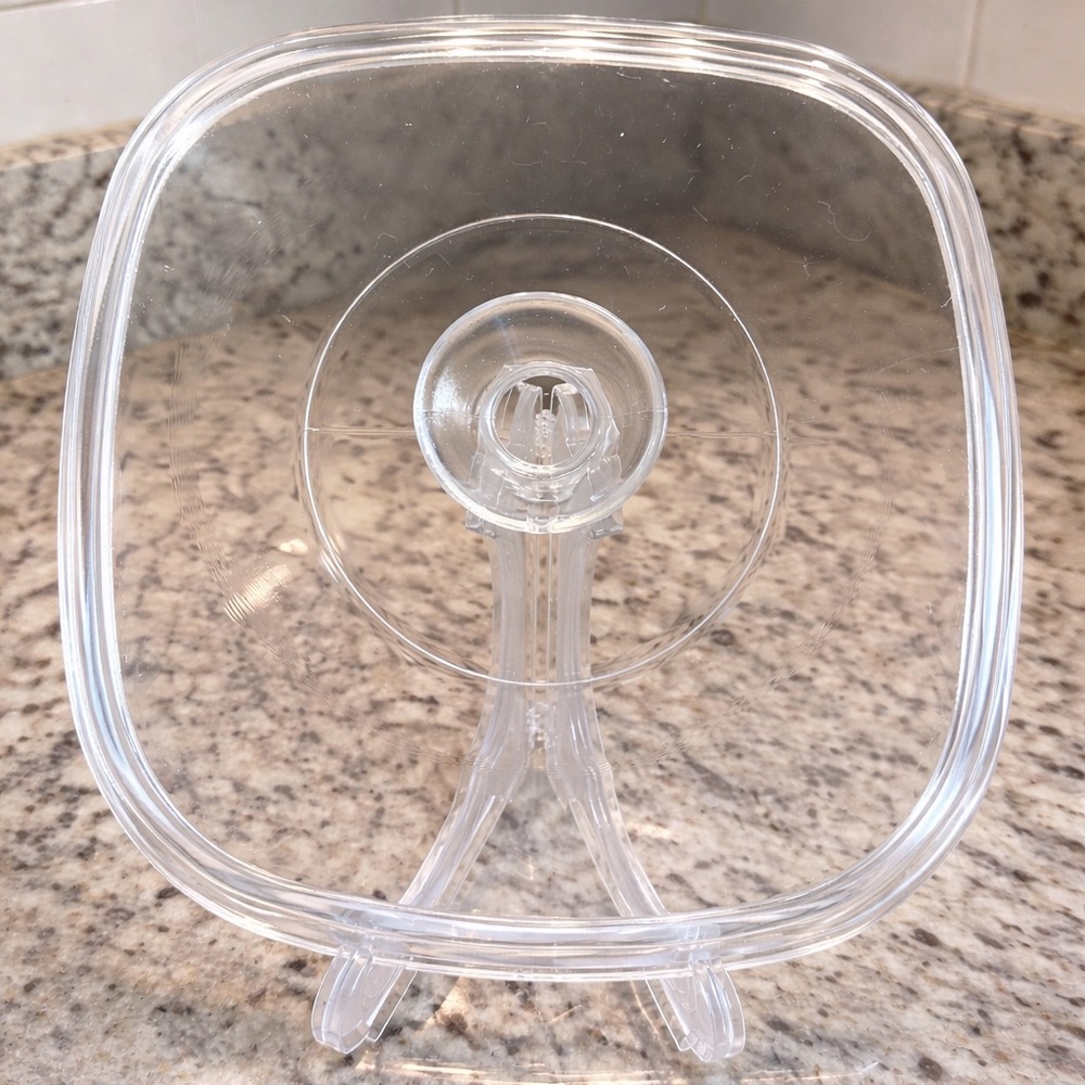 Pyrex Casserole Dish LID VI